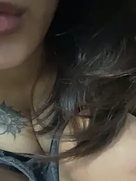 -Nuna- online show from April 2026 05:28:01 PM