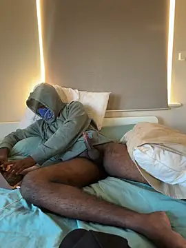 Reez77 online show from March 2026 08:15:01 AM