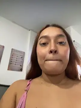 Snapshot of Emily_Harpeer chatting on February 2026 11:26:01 AM Emily Harpeer online show from February 2026 11:26:01 AM