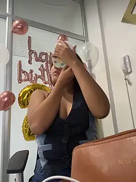 Snapshot of Emily_Harpeer chatting on February 2026 11:39:01 AM Emily Harpeer online show from February 2026 11:39:01 AM