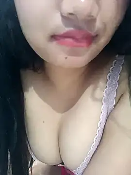 EliraMoon online show from February 2026 08:21:01 PM