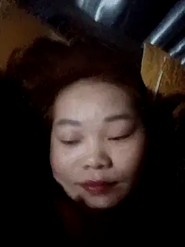 Snapshot of Miesi-c2clove chatting on February 2026 12:41:01 PM Miesi-c2clove online show from February 2026 12:41:01 PM