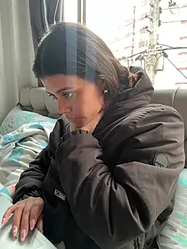 Snapshot of RachelWeisz_ chatting on June 2026 12:51:02 PM RachelWeisz online show from June 2026 12:51:02 PM
