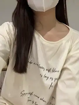 Snapshot of Rin-yiyi chatting on February 2026 10:47:01 AM Rin-yiyi online show from February 2026 10:47:01 AM