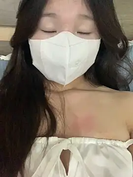 Rin-yiyi online show from March 2026 05:13:02 AM