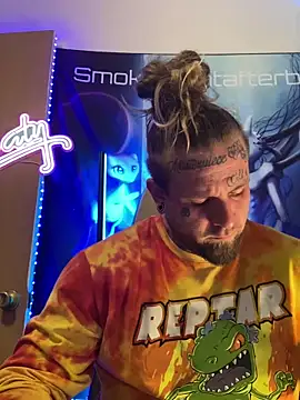 Snapshot of Smokebluntafterblunt chatting on February 2026 11:55:02 PM Smokebluntafterblunt online show from February 2026 11:55:02 PM