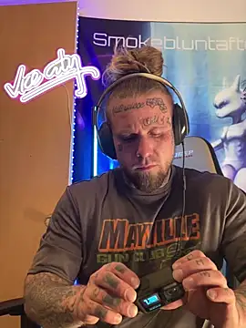 Smokebluntafterblunt online show from March 2026 02:17:02 AM