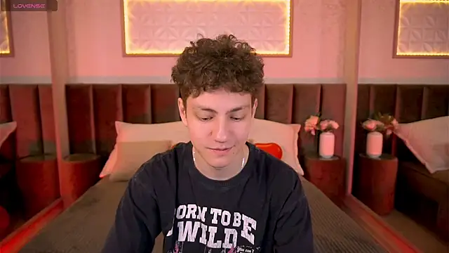 Snapshot of StefanBev chatting on February 2026 07:58:02 PM StefanBev online show from February 2026 07:58:02 PM