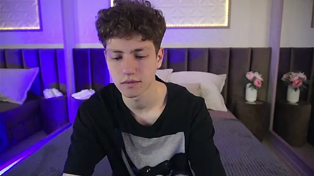 StefanBev online show from April 2026 07:18:02 PM