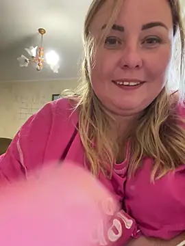 Snapshot of Mommy-girl-Lola chatting on May 2026 11:08:02 AM Mommy-girl-Lola online show from May 2026 11:08:02 AM