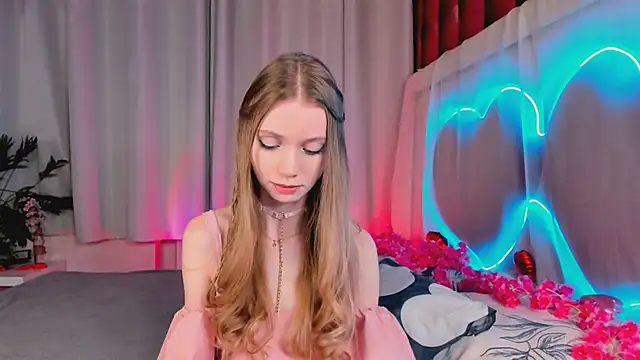 lada2k4 online show from February 2026 06:32:01 AM