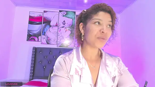 Snapshot of Shantall-blue chatting on February 2026 04:00:01 AM Shantall-blue online show from February 2026 04:00:01 AM