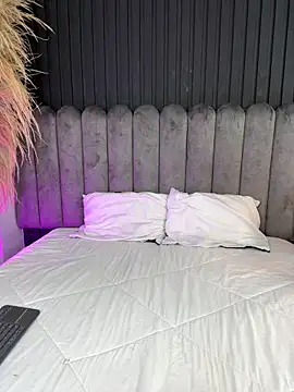 Nanda vixen  online show from March 2026 10:27:02 PM