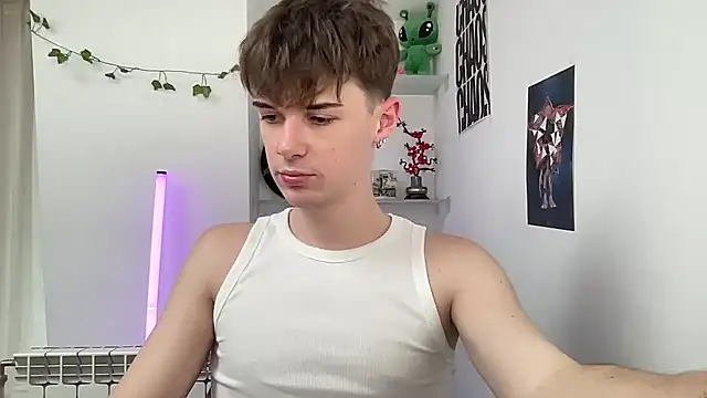 Snapshot of YourMilkyGuy chatting on May 2026 12:00:02 PM YourMilkyGuy online show from May 2026 12:00:02 PM