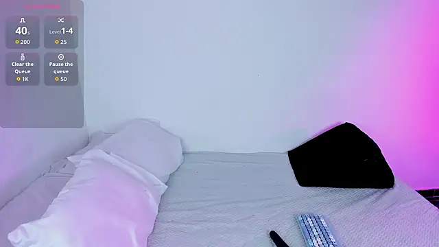 Snapshot of juana_glow chatting on February 2026 02:02:02 AM juana glow online show from February 2026 02:02:02 AM