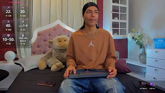 ItsZairen online show from February 2026 04:01:02 AM