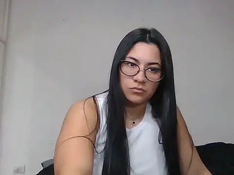 Agusgold22 online show from March 2026 04:21:02 PM