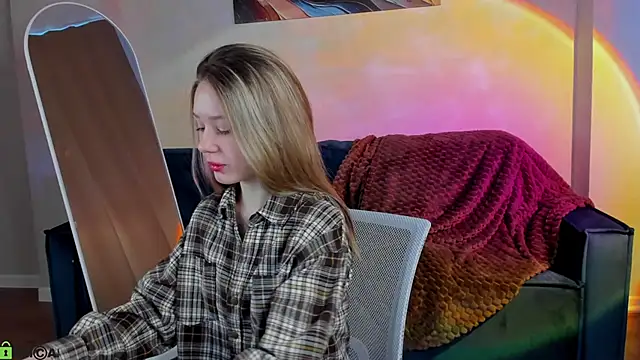 Snapshot of Mini_Allice chatting on February 2026 01:53:01 AM Mini Allice online show from February 2026 01:53:01 AM