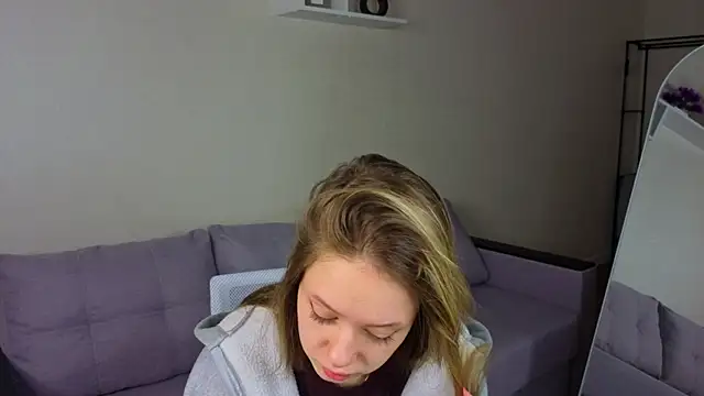 Snapshot of Mini_Allice chatting on February 2026 01:02:01 AM Mini Allice online show from February 2026 01:02:01 AM