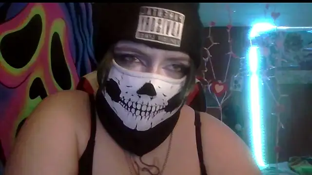 Snapshot of thatskarma chatting on February 2026 05:14:01 AM thatskarma online show from February 2026 05:14:01 AM