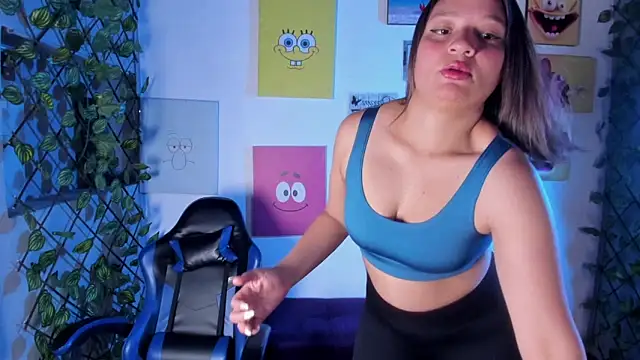 Juli W online show from February 2026 02:58:02 PM