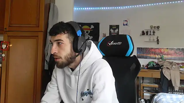 Snapshot of maestroboris95 chatting on February 2026 12:59:02 PM maestroboris95 online show from February 2026 12:59:02 PM