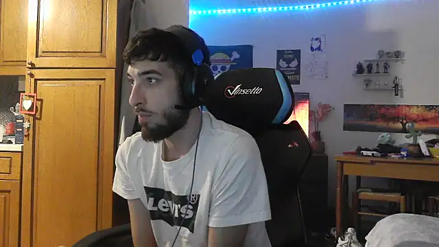 Snapshot of maestroboris95 chatting on February 2026 11:15:02 PM maestroboris95 online show from February 2026 11:15:02 PM