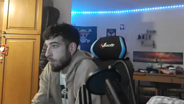 Snapshot of maestroboris95 chatting on February 2026 11:17:01 PM maestroboris95 online show from February 2026 11:17:01 PM