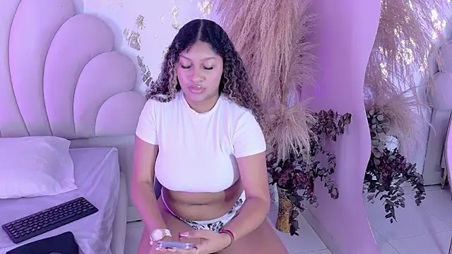 sabrina lafaux cr online show from March 2026 07:42:01 PM