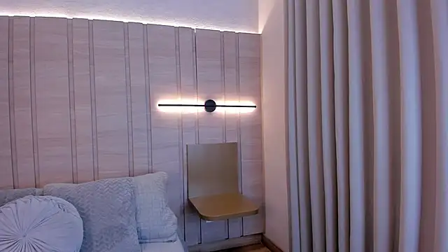 Snapshot of Alessia_Gold chatting on February 2026 08:30:01 PM Alessia Gold online show from February 2026 08:30:01 PM