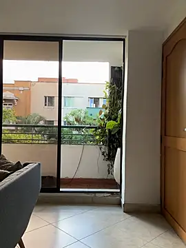 Aurea Silk online show from April 2026 09:40:02 PM