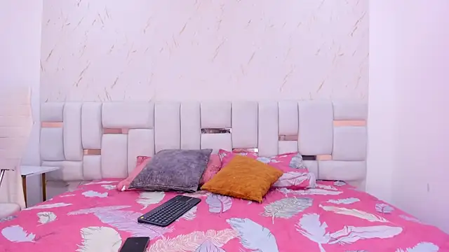 Snapshot of hermione_brown chatting on February 2026 07:58:02 PM hermione brown online show from February 2026 07:58:02 PM