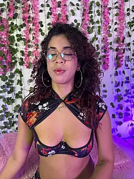 Snapshot of Woo_isDaphne chatting on February 2026 11:25:01 PM Woo isDaphne online show from February 2026 11:25:01 PM