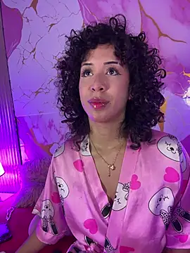 Woo isDaphne online show from July 2026 11:07:02 PM