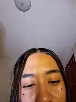 Snapshot of Zafira_glow chatting on February 2026 01:32:02 AM Zafira glow online show from February 2026 01:32:02 AM