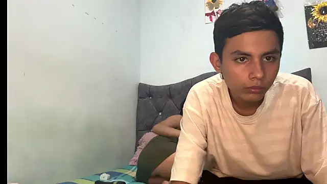 two cam latin online show from February 2026 03:18:01 AM