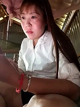 Yiyoongg online show from March 2026 09:10:02 AM