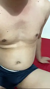 huyenzz online show from April 2026 05:27:02 AM