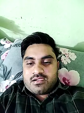 loyalboy 0052 online show from April 2026 08:09:02 PM