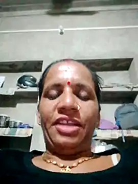 Snapshot of Anitarakkoli chatting on June 2026 04:55:01 PM Anitarakkoli online show from June 2026 04:55:01 PM