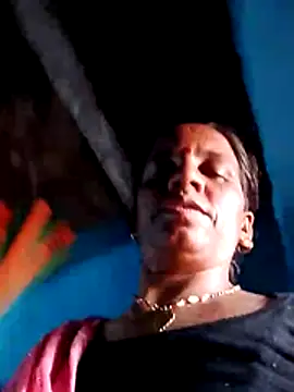 Snapshot of Anitarakkoli chatting on July 2026 04:49:01 AM Anitarakkoli online show from July 2026 04:49:01 AM