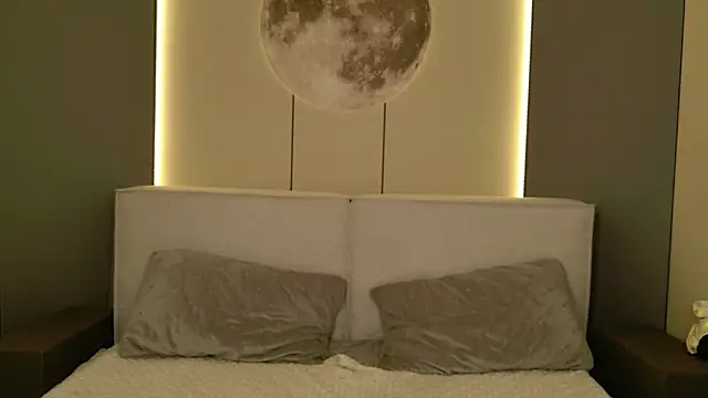 Arielle Vade online show from March 2026 08:26:33 AM