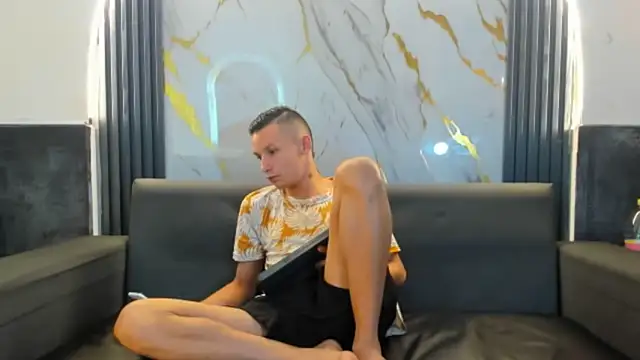 Isaak 26 online show from March 2026 11:46:02 AM