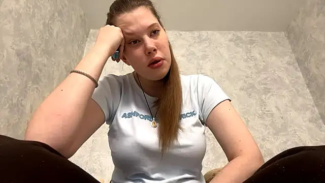 Snapshot of Lunexia_Kysstoria chatting on February 2026 08:24:01 AM Lunexia Kysstoria online show from February 2026 08:24:01 AM