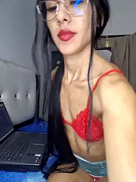 Alannys19 online show from June 2026 01:41:02 AM