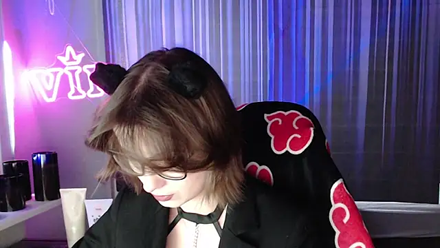 Snapshot of LunaXcherry chatting on July 2026 04:42:02 PM LunaXcherry online show from July 2026 04:42:02 PM