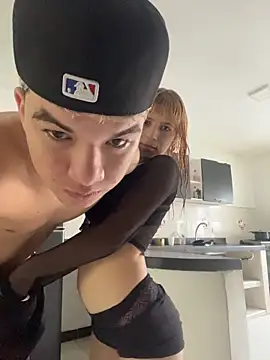 VelvetPassion online show from April 2026 09:39:33 PM