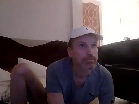 Mickredge online show from February 2026 01:57:01 AM