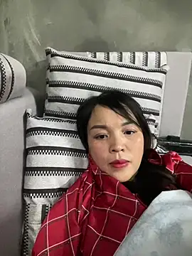 Snapshot of Strawberry-wet chatting on February 2026 02:35:01 PM Strawberry-wet online show from February 2026 02:35:01 PM