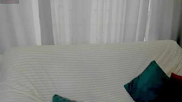 EmilyTrase online show from April 2026 01:09:02 AM